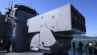 護衛艦あぶくま　アスロックランチャー操作展示