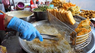 Crispy and Tasty! Popular Tempura Oyster Fritter, Fried Vegetables / 在地人激推! 超人氣蚵嗲, 炸粿, 炸韭菜條 - 台灣美食