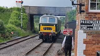 HYMEK DOUBLE HEADER D7017 AND D7018 on WSR.