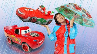 Машинки ТАЧКИ и Маша Капуки - Маквин и Франческо под дождем. Игрушки для детей