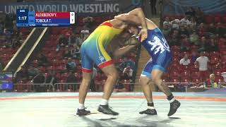 1/4 FS - 88 kg: Y. ALEKBEROV (KAZ) v. T. TOBOLA (CZE)