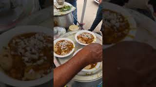 POOR OLD MAN SELLING ALOO DUM DAHI WADA IN #RAIPUR!!!!