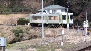 磐越東線 舞木駅 下り普通 到着発車 2016.02.28