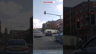 Two Cars Go Straight Through a Red Traffic Light #Driving #DashCam #UkDashCam #Cars #UkRoads #Shorts