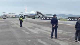 中國國際航空CA185疑有爆裂物 延誤3小時幸虛驚一場｜20230426 公視晚間新聞