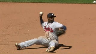 ATL@SF: Garcia dives, throws from the ground for out