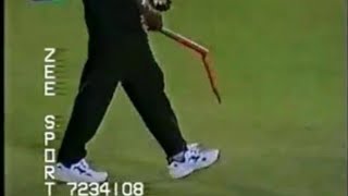 Shoaib Akhtar Brutal Bowling Vs New Zealand 6_17 At Karachi 1st ODI 2002