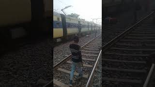 मुझे प्रशिक्षित करो बहुत भीर #train