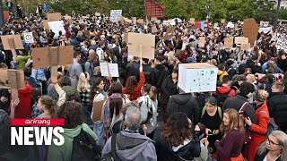 Hungary sees thousands protest in support of teachers