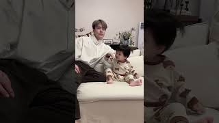 26岁爸爸和2岁宝宝晚间日常好温馨，父子长得一模一样 Heartwarming Daily Routine of Dadlife baby lewen \u0026 pan  #family #baby