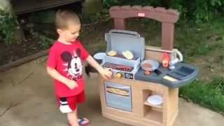 Little Tikes Cook 'N Play Outdoor BBQ Grill - Mom Spotted Review