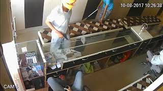 Live death shooting in a shop in India