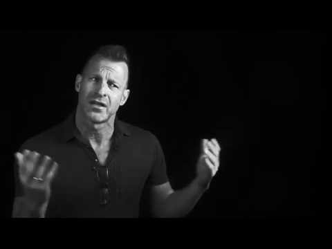 How to Be Less Shy in Acting Class How to Be Less Shy in Acting Class