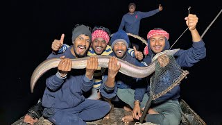 আজ টাইগার টিম বড়শি ফেলে,রিক্স নিয়ে গর্ত থেকে ২৪০০ টাকার মাছ টেনে বার করলো!!!