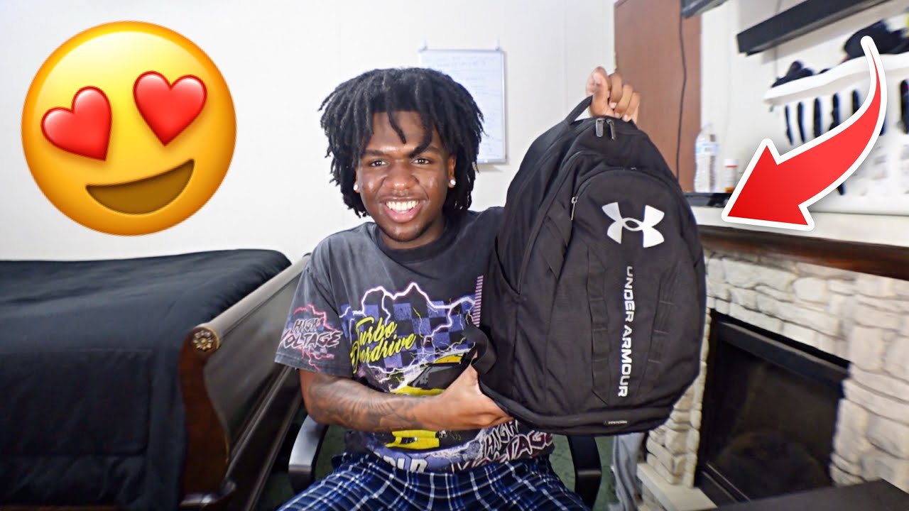 What S In My Backpack 2025 Senior Year Youtube