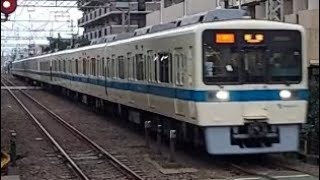 小田急8000系8058F快速急行新宿駅行き小田急相模原駅通過