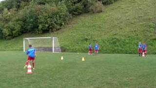 Fussballtraining: X-Lauf - Ballkontrolle - Technik