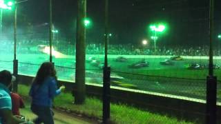 Huge race and scary wreck at Seekonk. 2012-09-02