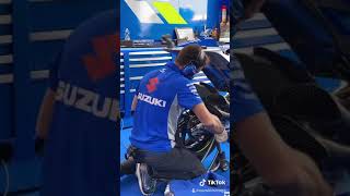 Tyre change for free practice | Suzuki GSXRR