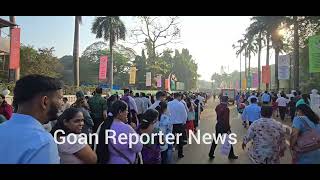 Goan Reporter:: Sunday being today also Huge Crowd is seen Lined up for SFX Veneration at Old Goa