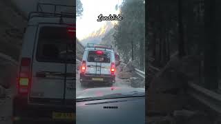 Landslide #himachalpradesh #jibhi #landslide #rockfall #roadblock #roadtrip #dangerousroad #scary