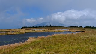 燧ヶ岳と草紅葉が美しい山上の楽園 尾瀬アヤメ平 2023 4K