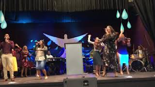 AJEC RSE Endless Praise “Eres Santo/Cuando Le Adoras”