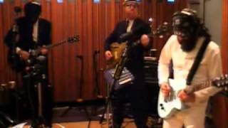 Eels - Fresh Blood (live on KCRW)