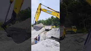 Excavator And Truck | ট্রাক আসার সাথে সাথেই বালু তুলে দিলো।