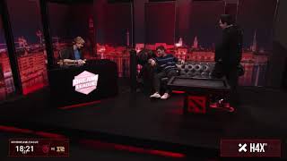 Zfreek breaks the couch