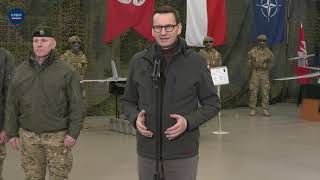 Premier Mateusz Morawiecki w Jednostce Wojskowej NIL w Krakowie