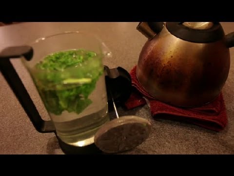 How to Make Parsley Tea With Fresh Parsley : Tea Time How to Make Parsley Tea With Fresh Parsley : Tea Time