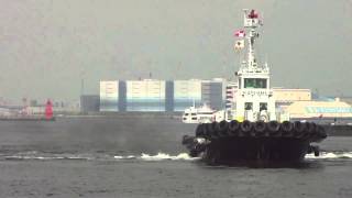 タグボートによるパフォ−マンス　横浜スパークリングトワイライト2013 Tugboat Performance