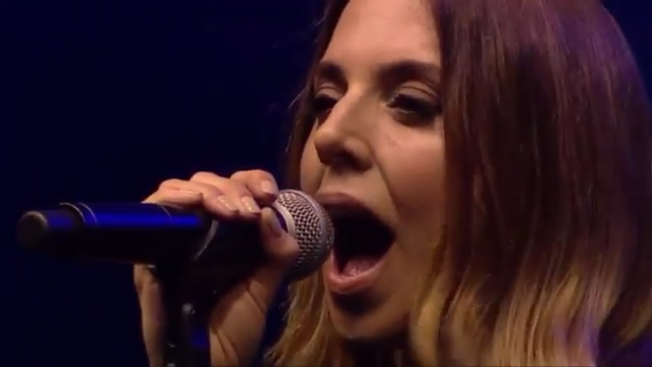 Melanie C - I Turn To You (Acoustic Live In Germany) - YouTube