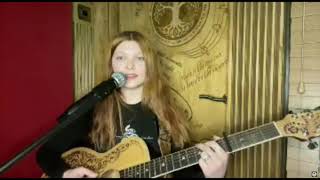 Singer/Songwriter | Nashville | The Bluebird Cafe | Caitlin Mae