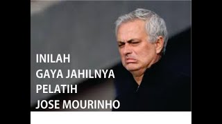 Aksi Jahil Pelatih Jose Mourinho