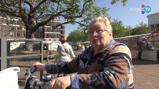 SCHIE TV: Een zenuwachtige marktmeester en dolgelukkige klanten: de weekmarkt is er weer