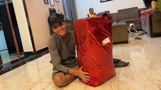 Om Ko BIGGEST SURPRISE De Diya 😍 NEW CRICKET KIT ‼️ *KIDS UNBOXING GIFT*