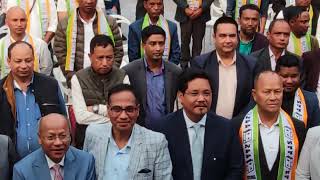 @MeghalayaMonitor: Nehlang Lyngdoh, who joined NPP, with others in NPP office on March 16