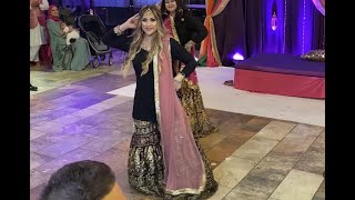 MEHNDI DANCE | YAAD PIYA KI | SALEHA