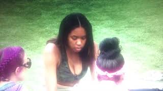 BB20 house guests have a picnic