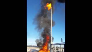 Oilfield Flare Stack Carry-over