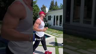 Bradley Martyn is crazy for doing this without the body protector 😱👊🏼