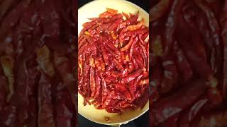 Make chilli flakes at home👌 #chilliflakes #chilli #homemade #viralvideo #shorts