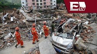 Siguen labores de rescate en China tras terremoto; suman 410 los muertos / Vianey Esquinca