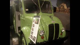 1965 DIVCO TWIN MODEL U - DAIRY DELIVERY TRUCK