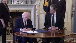 President Higgins signs warrant for the dissolution of the 33rd Dáil