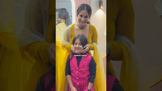 చిన్న పాపతో Deepthi Sunaina with cute little girl visuals