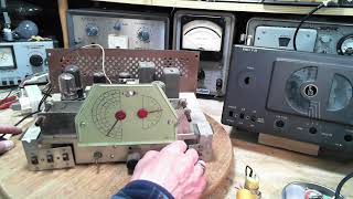 Hallicrafters S-38 Four Band Tube Radio Video #2 - Some Key Capacitors