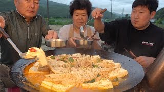 팽이버섯 듬뿍 넣어 [[두부전골(Tofu hot pot)]] 요리\u0026먹방!! - Mukbang eating show